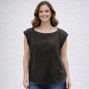 Ann Taylor black linen embroidered top. Size M. NWOT